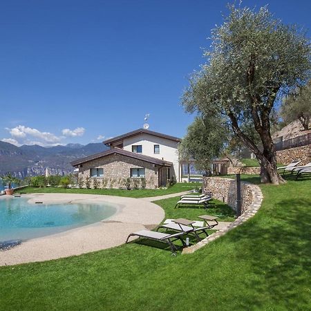 Villa Divina - Apt Icona Con Piscina E Vista Lago Кастеллетто-ді-Бренцоне Екстер'єр фото